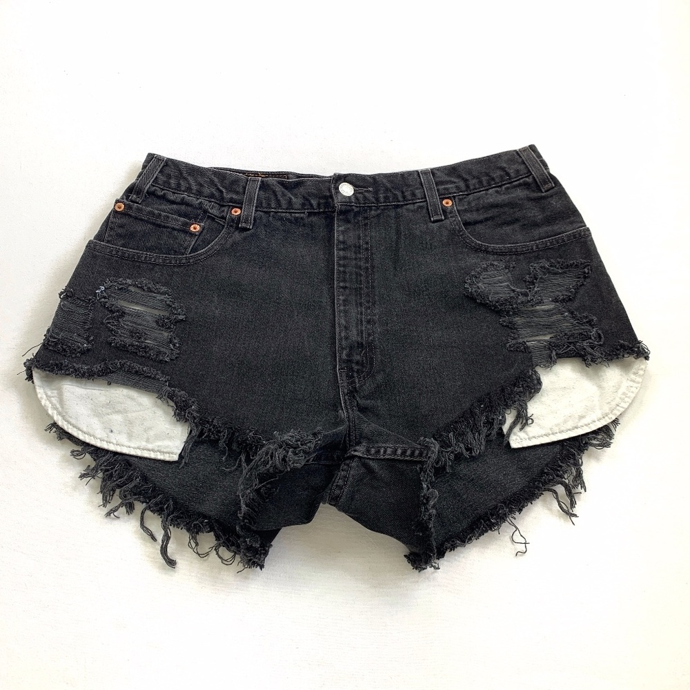 DON’T BUY/ RESERVED/ LEVI'S Cutoff/ Waist 36-37